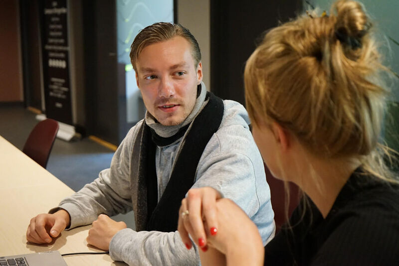 Henrik og Hege har vært studenter selv og ønsker å hjelpe andre. 