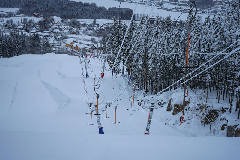 Varingskollen har 6 alpinbakker og 2 terrenbakker. Her fra T-krok heisen. 