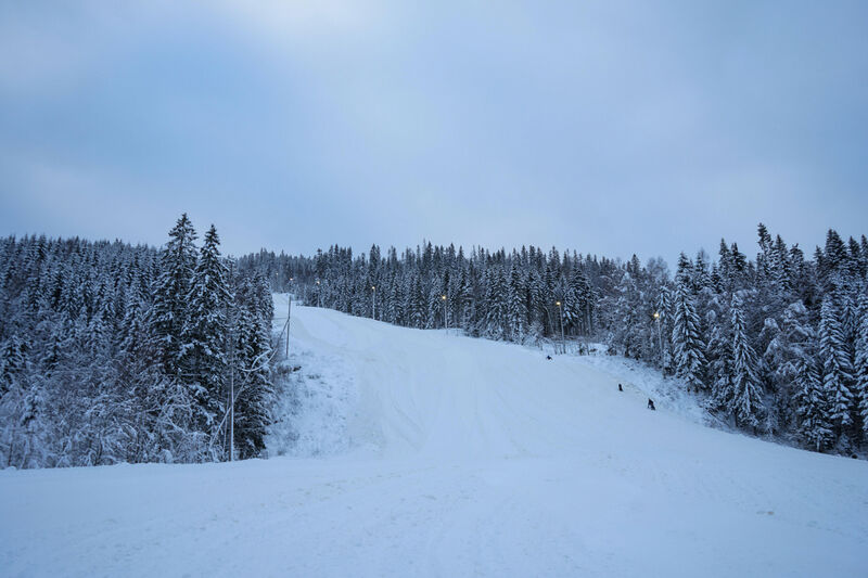 Det nye lysanlegget tar seg godt ut i Ola-løypa som er et attraktivt alternativ for de mest erfarne alpinistene. 