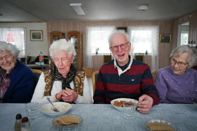 Fra venstre: Randi Marie Brådalen og Viggo Moehaugen stortrives på samling. 