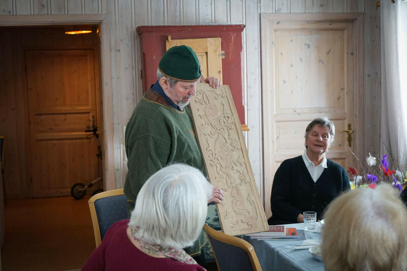 Per R. Berger forteller om lokal historie fra Hole fra Vikingtiden. 